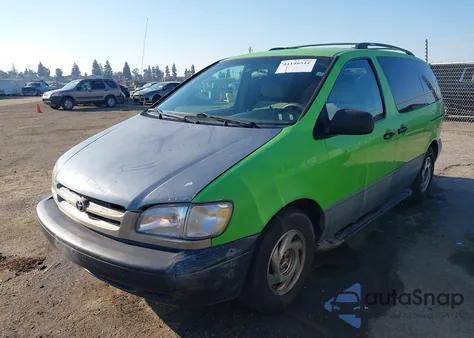 2000 Toyota Sienna Le z USA, uszkodzony, nr VIN 4T3ZF13C1YU192117